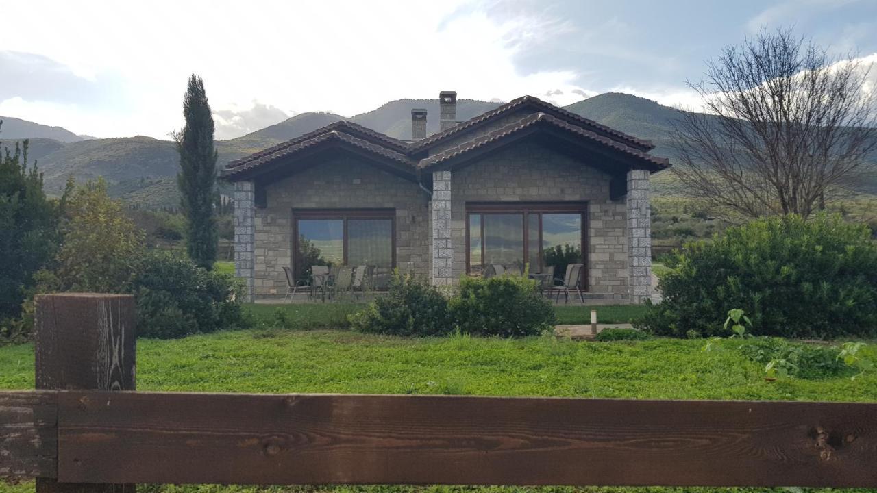 Lithos Villas Amfiklia Exterior photo