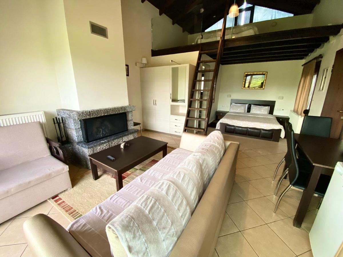 Lithos Villas Amfiklia Exterior photo
